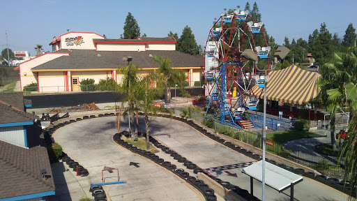Amusement center Pomona