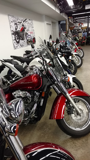 Motorcycle Dealer «Sindt Motor Sales», reviews and photos, 4460 Dodge St, Dubuque, IA 52003, USA