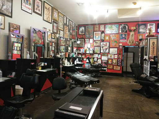 Tattoo Shop «Atomic Tattoos Ybor City», reviews and photos, 1712 E 7th Ave, Tampa, FL 33605, USA