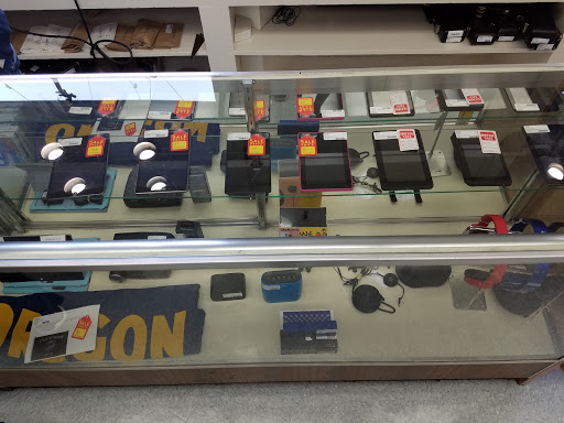 Pawn Shop «Silver Lining Jewelry & Loan», reviews and photos, 2122 NE Sandy Blvd, Portland, OR 97232, USA