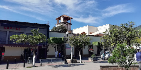 Pozole Las Doñitas - Mercado Municipal de Tlajomulco, Local # 04 planta alta, Centro, 45640 Tlajomulco de Zúñiga, Jal., Mexico