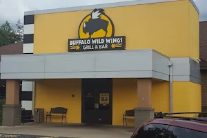 Buffalo Wild Wings image