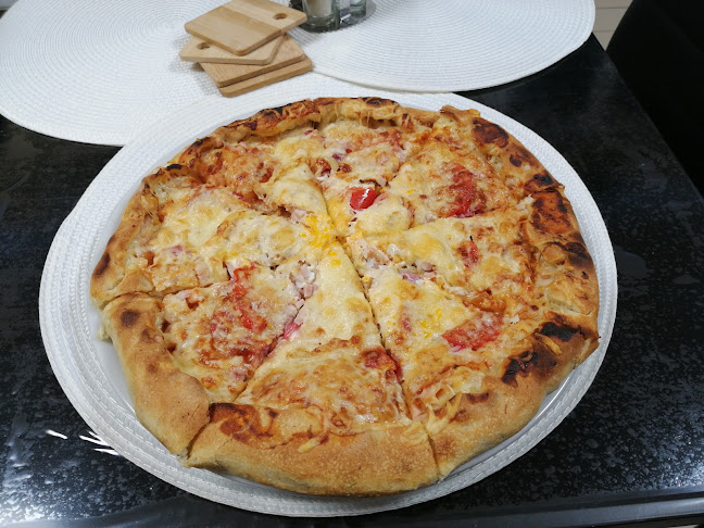 Napkorong Falatozó & Pizzéria - Étterem