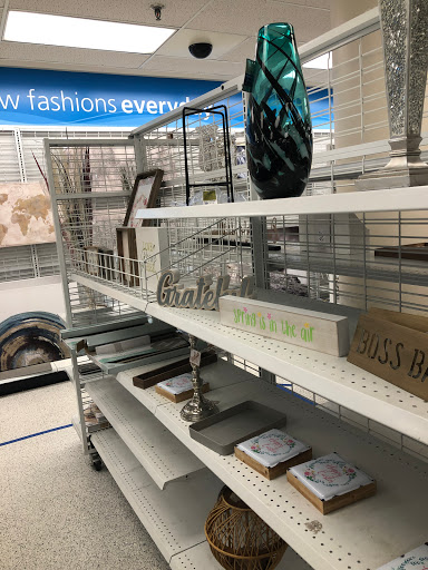 Clothing Store «Ross Dress for Less», reviews and photos, 6298 Seven Corners Center, Falls Church, VA 22044, USA