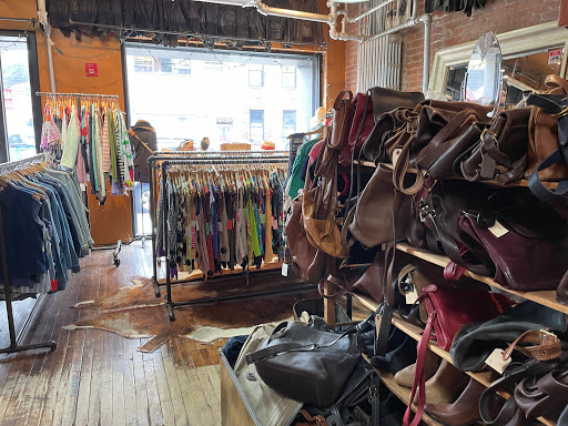 Vintage Clothing Store «10 ft Single by Stella Dallas», reviews and photos, 285 N 6th St, Brooklyn, NY 11211, USA