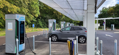 Station de recharge pour véhicules électriques à Merceuil