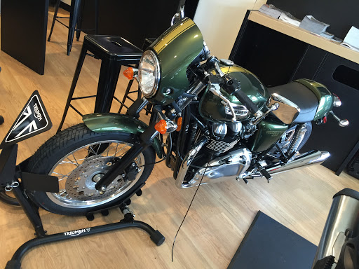 Triumph Motorcycle Dealer «Tampa Triumph», reviews and photos, 7000 N Dale Mabry Hwy, Tampa, FL 33614, USA
