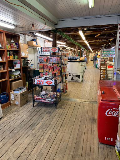 Animal Feed Store «Ashland Feed Store», reviews and photos, 120 Thompson St, Ashland, VA 23005, USA