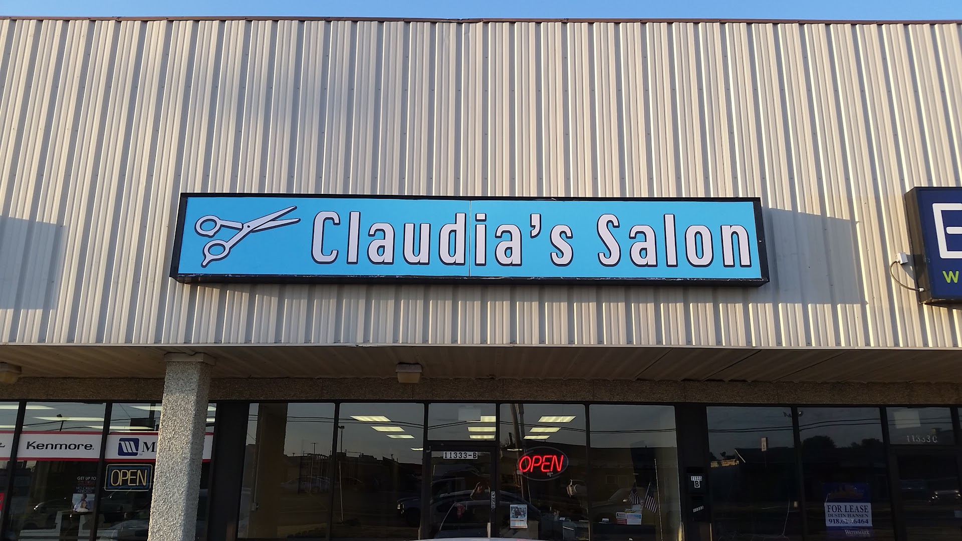 Claudia's Salon