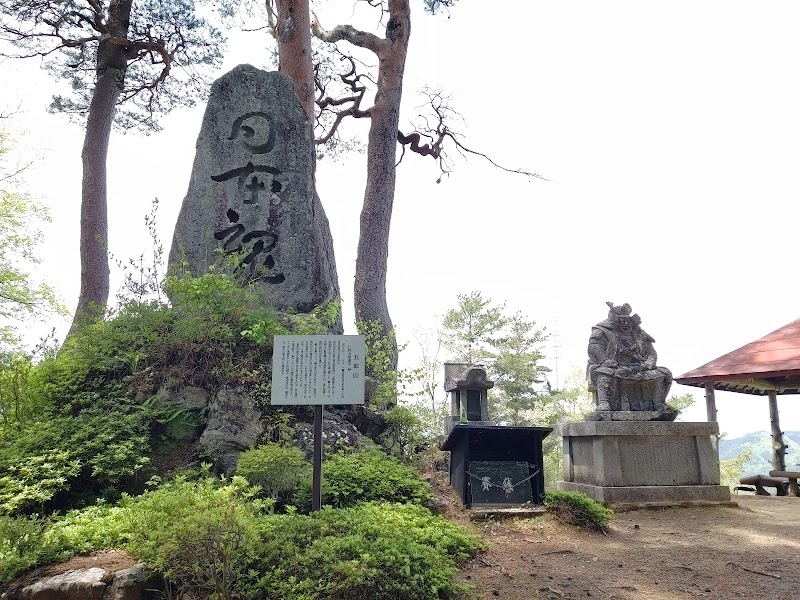 仁科五郎盛信の墓