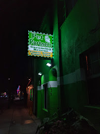 Pet Partners Grooming & Full Pet Supplies - Photo 4 - Car repair in Long Beach, CA, Long Beach