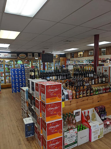 Wine Store «Center Package Store», reviews and photos, 93 Main St, East Hampton, CT 06424, USA