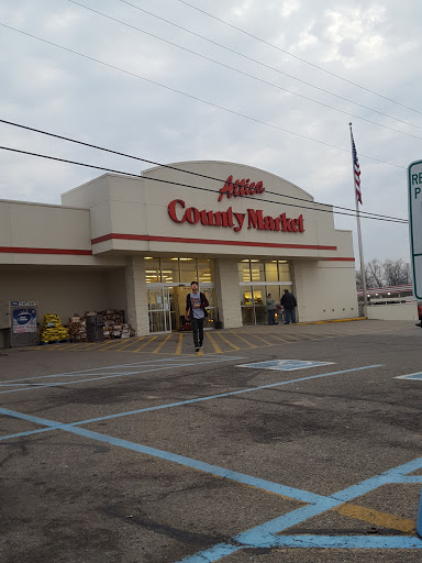 Grocery Store «County Market», reviews and photos, 109 W Jackson St, Attica, IN 47918, USA