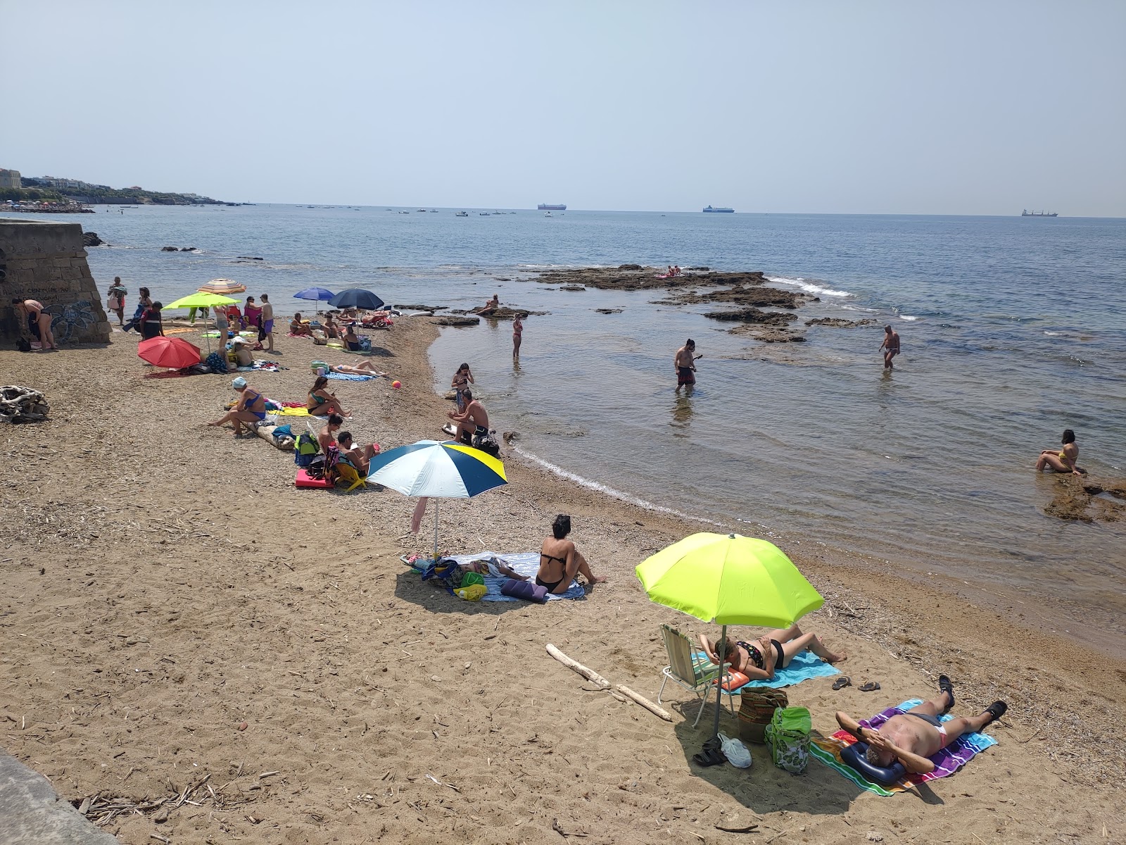 Fotografija Spiaggia Della Rotonda z svetel pesek površino