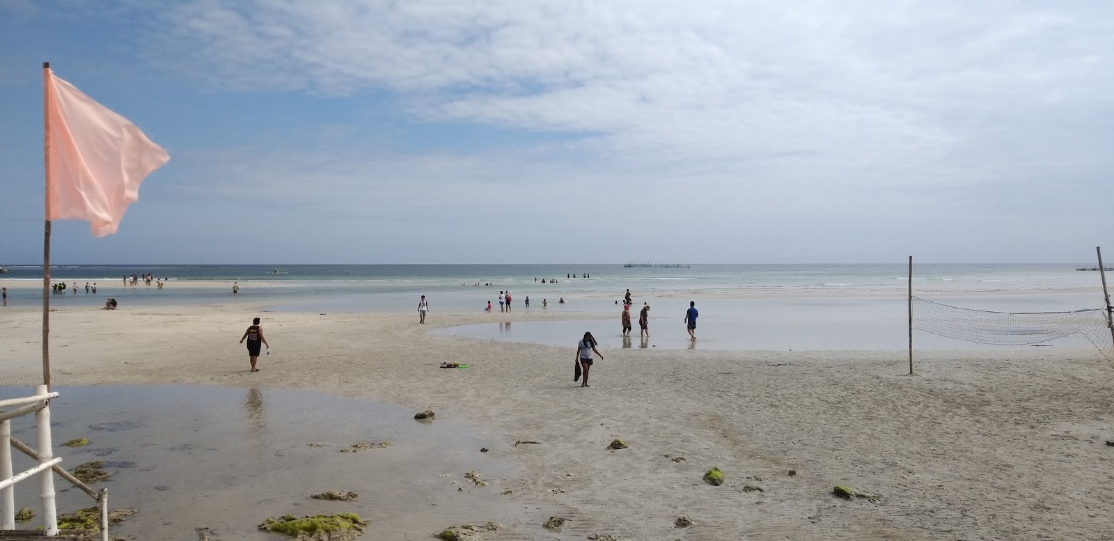 Puting Buhangin Beach'in fotoğrafı doğal alan içinde bulunmaktadır