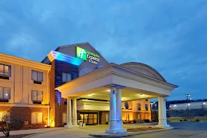 Holiday Inn Express & Suites Lancaster, an IHG Hotel image
