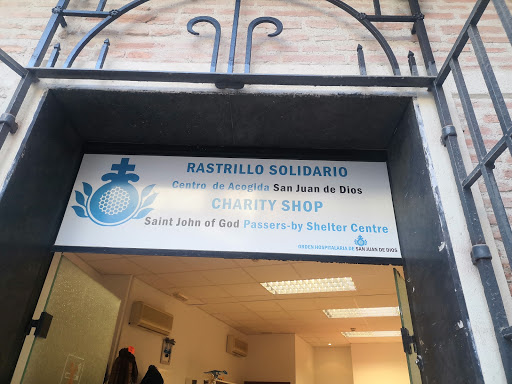 Rastrillo Solidario: Centro de Acogida San Juan de Dios, Charity Shop