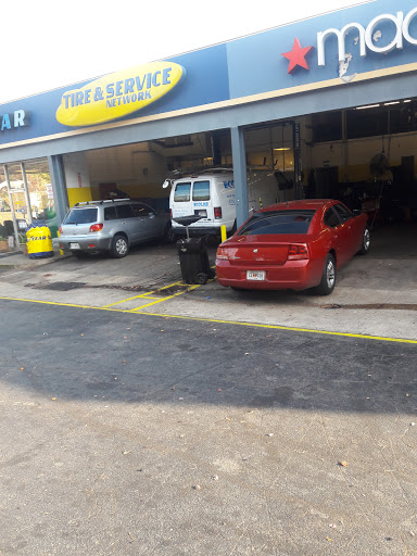 Tire Shop «Goodyear Auto Service Center», reviews and photos, 2841 Greenbriar Pkwy SW, Atlanta, GA 30331, USA