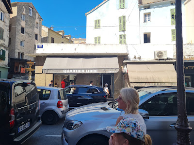 Quartier Libre à Corte
