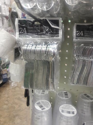 Dollar Store «Dollar Tree», reviews and photos, 1245 MacDade Boulevard, Woodlyn, PA 19094, USA