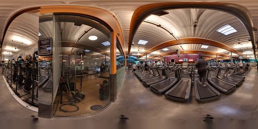 Health Club «Crunch - Redwood City», reviews and photos, 515 Veterans Blvd, Redwood City, CA 94063, USA