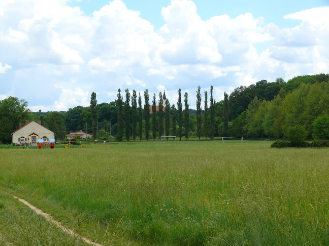 Opinii despre Baki sportpálya în Bak - Sportpálya