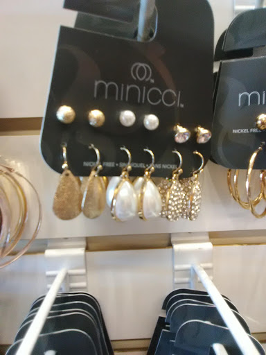 Discount Store «Big Lots», reviews and photos, 1260 N Lake Ave, Pasadena, CA 91104, USA