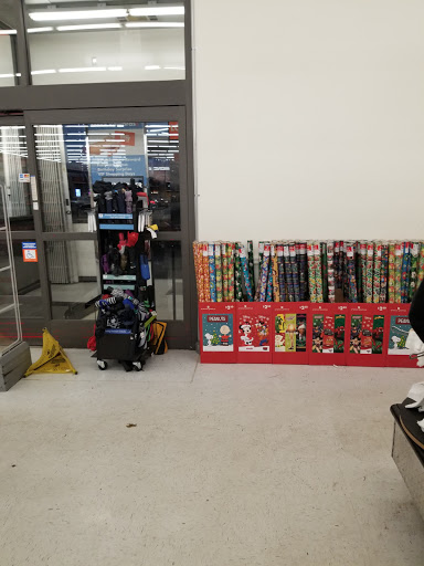 Discount Store «Big Lots», reviews and photos, 29712 Southfield Rd, Southfield, MI 48076, USA