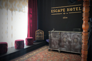 Escape2Win Algés - Escape Hotel image