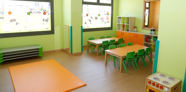Imagen de Trastes Centros de Educación Infantil Las Tablas (12 de 13)