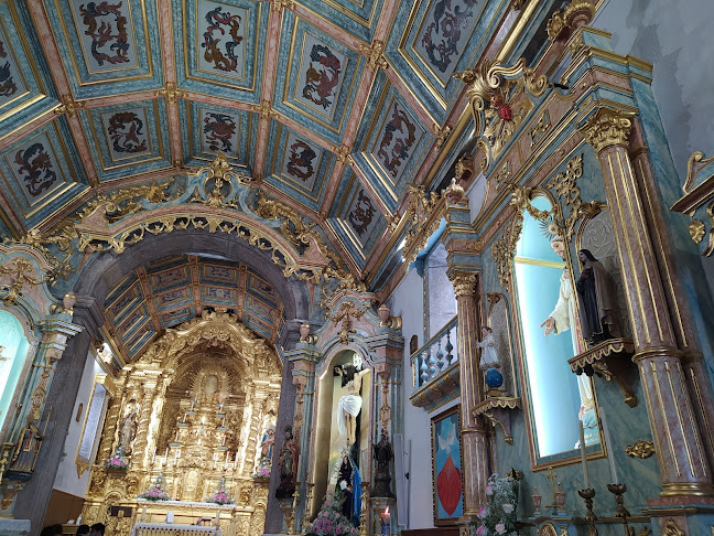 Avaliações doIgreja Paroquial Santa Maria de Nogueira em Maia - Igreja