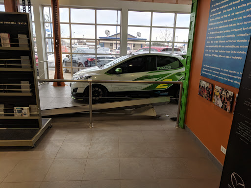 Mazda Dealer «CJ Wilson Mazda of Countryside», reviews and photos, 6060 South La Grange Road, Countryside, IL 60525, USA