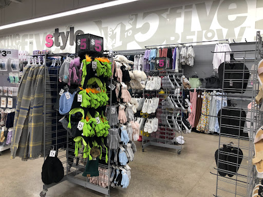 Variety Store «Five Below», reviews and photos, 3910 Commerce Blvd, Dickson City, PA 18519, USA