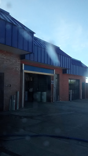 Car Wash «Delta Sonic Car Wash», reviews and photos, 3205 Orchard Park Rd, Orchard Park, NY 14127, USA