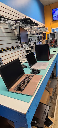 JPC Tech Laptop & Phone Repair - Photo 5 - Car repair in Spring, TX, The Woodlands