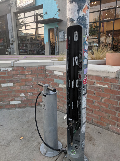 Bicycle Store «Local Hub Bicycle Company», reviews and photos, 2633 Main St #130, Dallas, TX 75226, USA