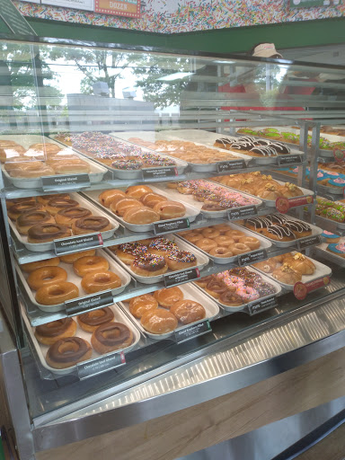 Donut Shop «Krispy Kreme South Charleston», reviews and photos, 42 Riverwalk Plaza McCorkle Ave, South Charleston, WV 25303, USA