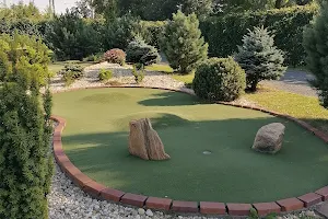 Adventure Golf image