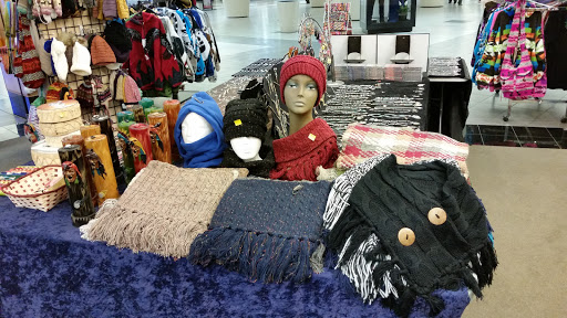 Shopping Mall «Golf Mill Shopping Center», reviews and photos, 239 Golf mill Center, Niles, IL 60714, USA