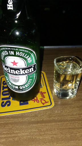 Liquor Store «Best Value Wine and Liquor», reviews and photos, 6105 W Roosevelt Rd, Cicero, IL 60804, USA