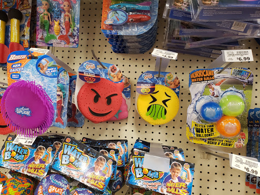 Shopping Mall «Gateway Shopping Center», reviews and photos, 9924 NE Halsey St, Portland, OR 97220, USA