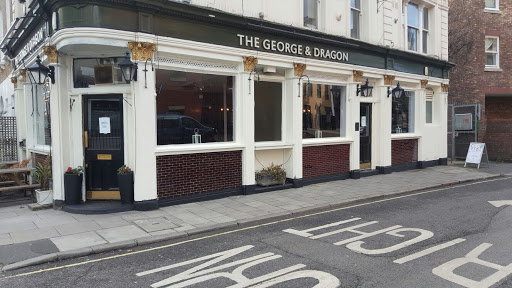 The George & Dragon Fitzrovia - 151 Cleveland St, London W1T 6QN, Reino Unido