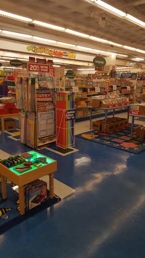 Educational Supply Store «Lakeshore Learning Store», reviews and photos, 969 Central Park Ave, Scarsdale, NY 10583, USA
