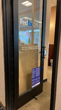 FedEx Office Print & Ship Center - Photo 5 - Car repair in Seattle, WA, Seattle