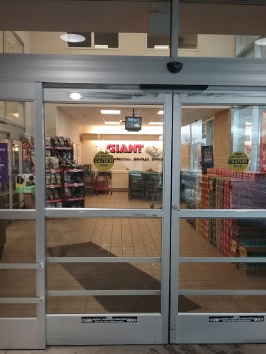 Giant Food Stores, 330 Marketplace Boulevard, Selinsgrove, PA 17870, USA, 
