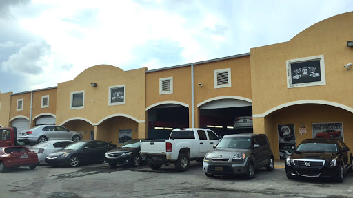 Auto Body Shop «D Auto Group Collision Center», reviews and photos, 13901 SW 143rd Ct #8, Miami, FL 33186, USA