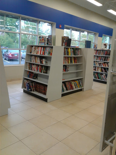 Thrift Store «Goodwill Glastonbury Store & Donation Station», reviews and photos, 2709 Main St, Glastonbury, CT 06033, USA