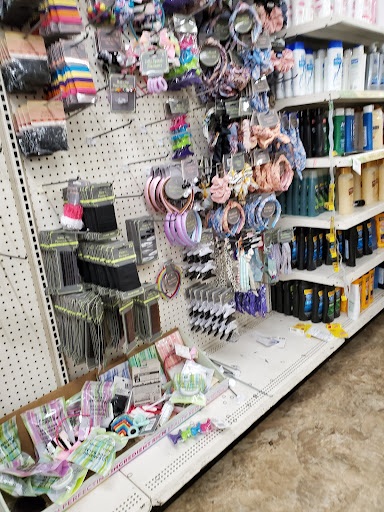 Dollar Store «Dollar Tree», reviews and photos, 217 Glen St, Glen Cove, NY 11542, USA