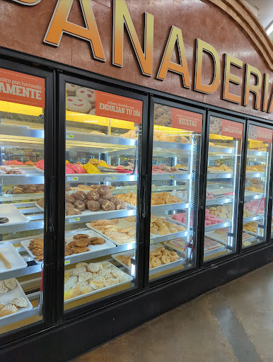 Shopping Mall «Lewisville West Shopping Center», reviews and photos, 701 S Stemmons Fwy #260, Lewisville, TX 75067, USA