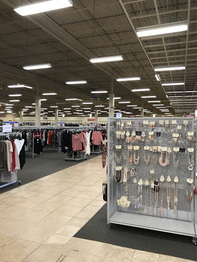 Clothing Store «Burlington Coat Factory», reviews and photos, 287 Washington St, Attleboro, MA 02703, USA
